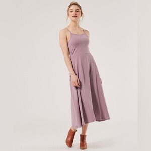 PACT Fit & Flare Strappy Midi Dress Size Small Purple Sleeveless Build In Bra